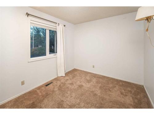 1235 Sandpiper Road Nw, Calgary, AB - Indoor Photo Showing Other Room