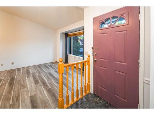 1235 Sandpiper Road Nw, Calgary, AB - Indoor Photo Showing Other Room