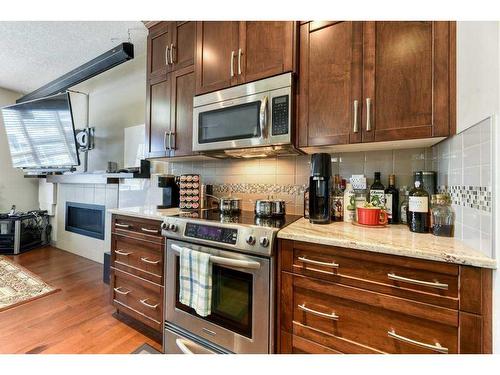 89 Redstone Plaza Ne, Calgary, AB - Indoor Photo Showing Kitchen With Upgraded Kitchen