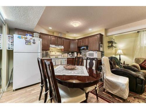 89 Redstone Plaza Ne, Calgary, AB - Indoor Photo Showing Dining Room