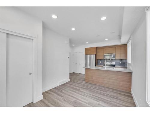 19625 45 Street Se, Calgary, AB - Indoor Photo Showing Kitchen