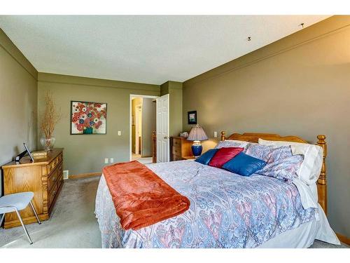 938 Suncastle Drive Se, Calgary, AB - Indoor Photo Showing Bedroom