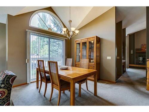 938 Suncastle Drive Se, Calgary, AB - Indoor Photo Showing Dining Room