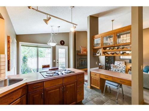 938 Suncastle Drive Se, Calgary, AB - Indoor Photo Showing Kitchen