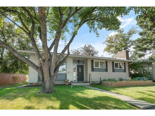 83 Alderwood Close Se, Calgary, AB - Outdoor With Facade