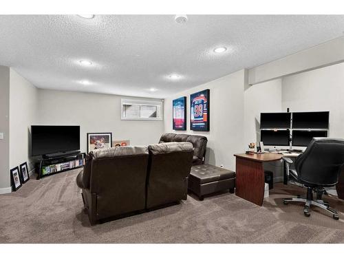 249 New Brighton Lane Se, Calgary, AB - Indoor Photo Showing Office