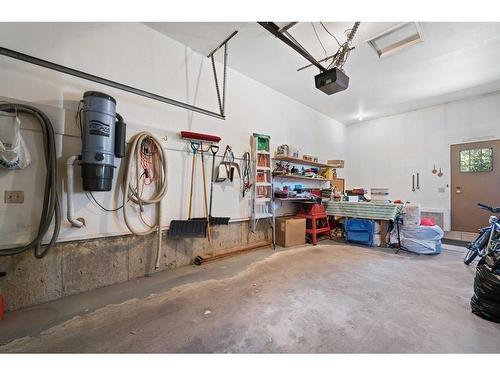 23 Bedwood Rise Ne, Calgary, AB - Indoor Photo Showing Garage