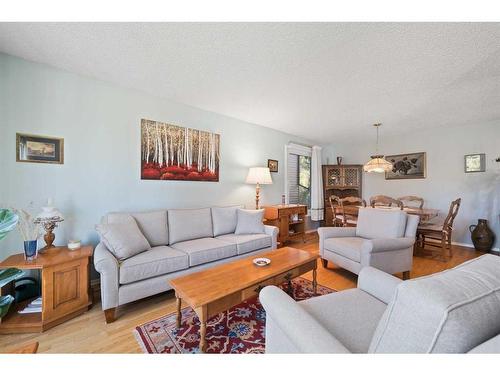 23 Bedwood Rise Ne, Calgary, AB - Indoor Photo Showing Living Room