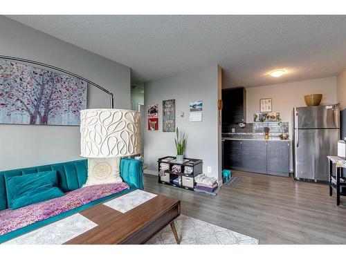 405-635 57 Avenue Sw, Calgary, AB - Indoor Photo Showing Other Room