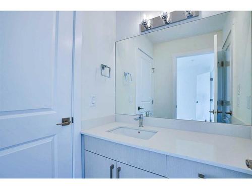 501-33 Merganser Drive, Chestermere, AB - Indoor Photo Showing Bathroom