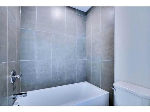 501-33 Merganser Drive, Chestermere, AB - Indoor Photo Showing Bathroom