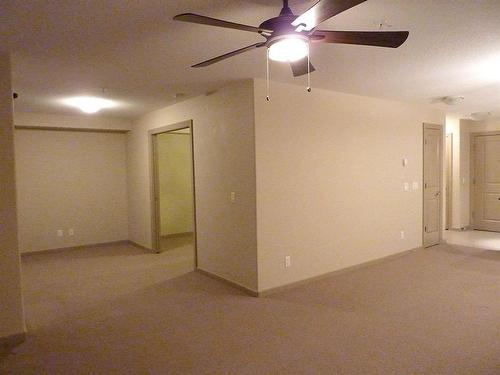 2305-310 Mckenzie Towne Gate Se, Calgary, AB - Indoor Photo Showing Other Room