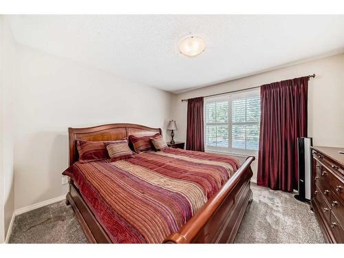 350 Ranch Ridge Court, Strathmore, AB - Indoor Photo Showing Bedroom