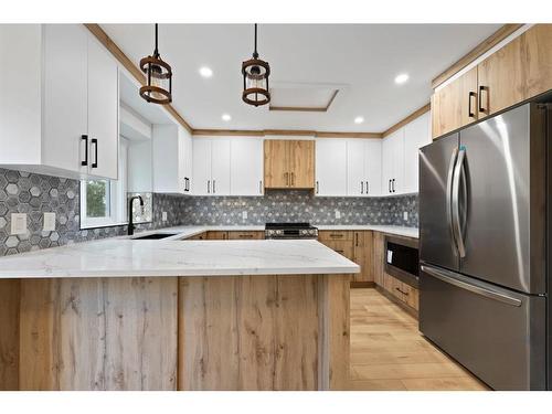 143 Wood Valley Bay Sw, Calgary, AB - Indoor Photo Showing Kitchen With Stainless Steel Kitchen With Upgraded Kitchen