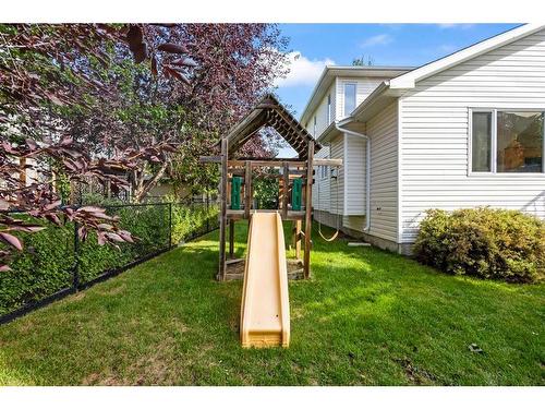 170 Tuscarora Circle Nw, Calgary, AB - Outdoor