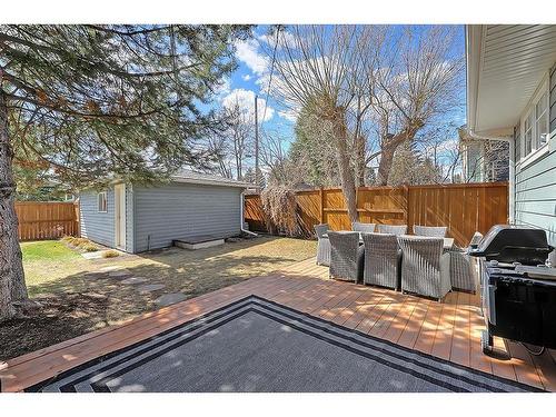 5907 Lockinvar Road Sw, Calgary, AB - Outdoor With Exterior