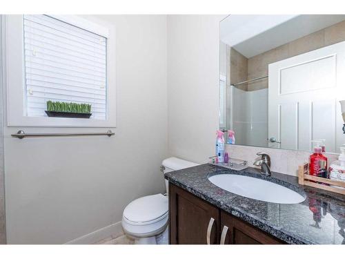 124 Everhollow Street Sw, Calgary, AB - Indoor Photo Showing Bathroom