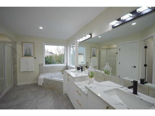 113 W Creek Boulevard, Chestermere, AB - Indoor Photo Showing Bathroom