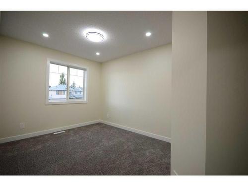 113 W Creek Boulevard, Chestermere, AB - Indoor Photo Showing Other Room