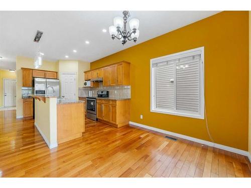 277 Martin Crossing Place Ne, Calgary, AB - Indoor Photo Showing Kitchen