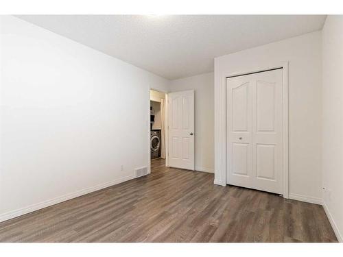 2906 23 Avenue Sw, Calgary, AB - Indoor Photo Showing Other Room