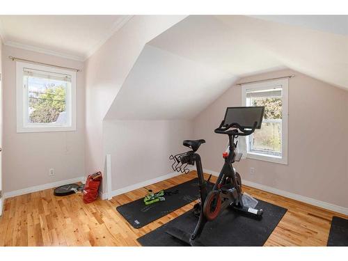 2619 36 Street Sw, Calgary, AB - Indoor Photo Showing Gym Room