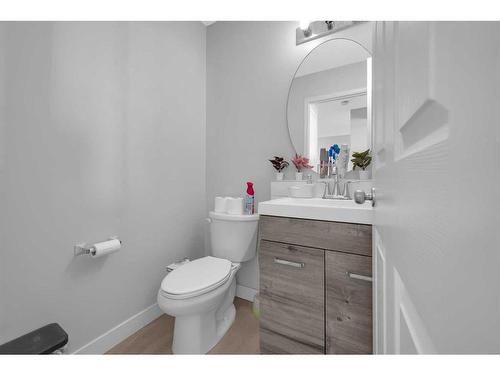 469 Martindale Drive Ne, Calgary, AB - Indoor Photo Showing Bathroom