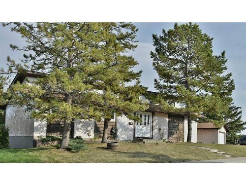 1165 Hunterston Hill Nw, Calgary, AB - Outdoor