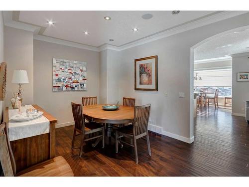 16 Sunset Close, Cochrane, AB - Indoor Photo Showing Dining Room