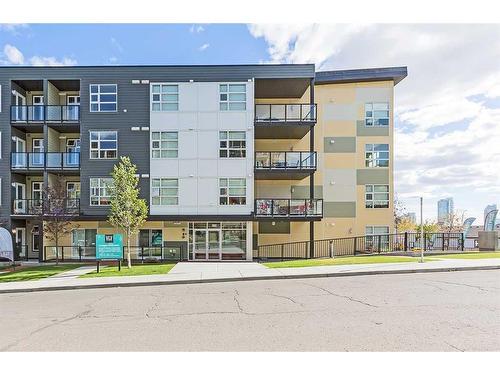 205-515 4 Avenue Ne, Calgary, AB - Outdoor With Facade