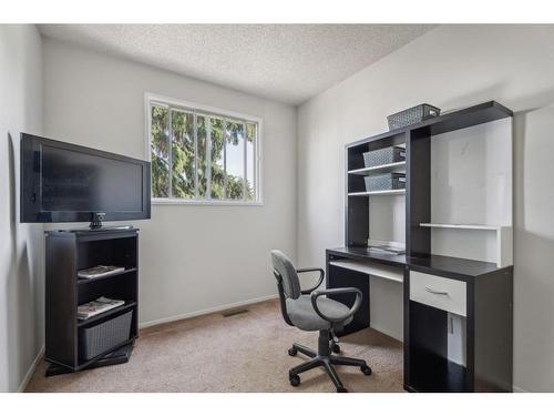 96 Millcrest Way Sw, Calgary, AB - Indoor Photo Showing Office