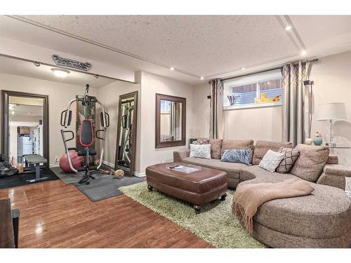 15 Tuscany Hill Nw, Calgary, AB - Indoor