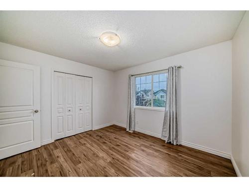 62 Royal Birch Gardens Nw, Calgary, AB - Indoor Photo Showing Other Room