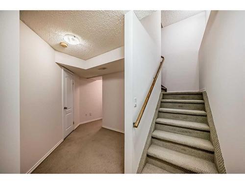 62 Royal Birch Gardens Nw, Calgary, AB - Indoor Photo Showing Other Room