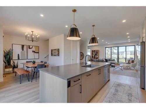 34-130 Discovery Drive Sw, Calgary, AB - Indoor Photo Showing Kitchen