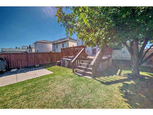 7281 Laguna Way Ne, Calgary, AB - Outdoor