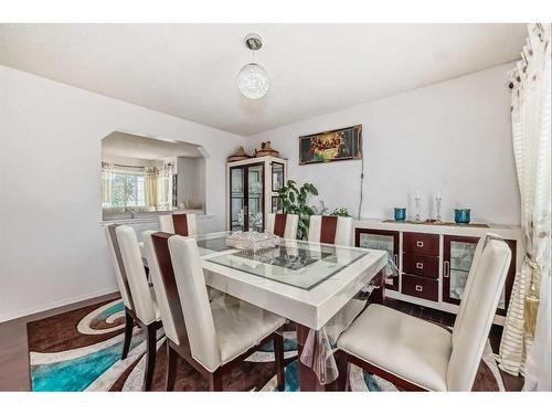 7281 Laguna Way Ne, Calgary, AB - Indoor Photo Showing Dining Room