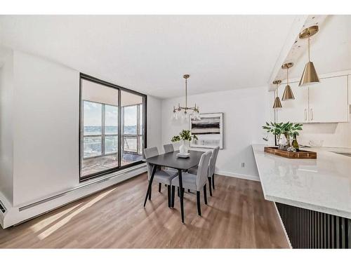 1003-1334 13 Avenue Sw, Calgary, AB - Indoor Photo Showing Dining Room