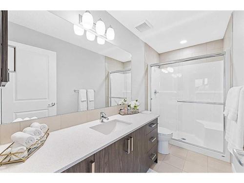 158 Carringvue Park Nw, Calgary, AB - Indoor Photo Showing Bathroom