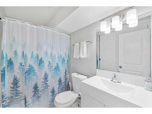 158 Carringvue Park Nw, Calgary, AB - Indoor Photo Showing Bathroom