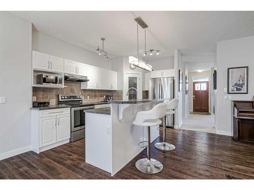 103 Bridle Estates Mews Sw, Calgary, AB - Indoor Photo Showing Kitchen With Stainless Steel Kitchen With Upgraded Kitchen