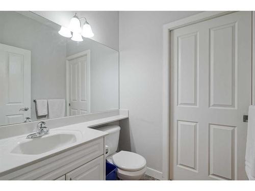 103 Bridle Estates Mews Sw, Calgary, AB - Indoor Photo Showing Bathroom