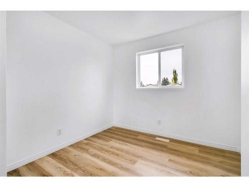 6010 Martingrove Road Ne, Calgary, AB - Indoor Photo Showing Other Room