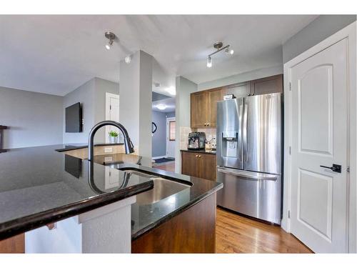 65 Evansdale Landing Nw, Calgary, AB - Indoor Photo Showing Kitchen With Stainless Steel Kitchen