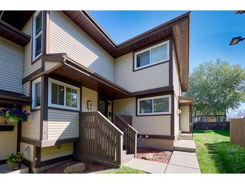 5-115 Bergen Road Nw, Calgary, AB - Outdoor