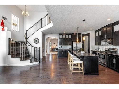 100 Cranridge Crescent Se, Calgary, AB - Indoor Photo Showing Kitchen With Upgraded Kitchen