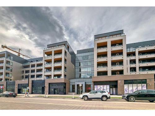 502-3932 University Avenue Nw, Calgary, AB - Outdoor