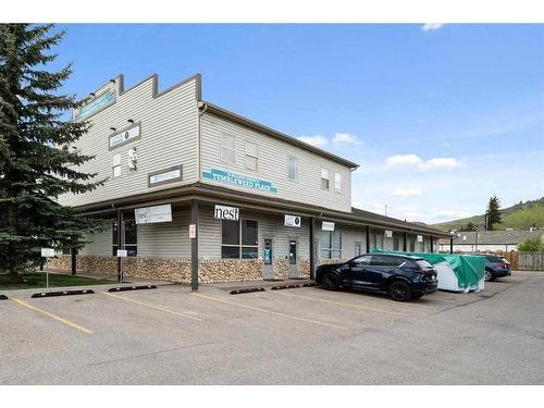 5-70 Railway Street East, Cochrane, AB 