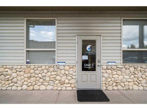 5-70 Railway Street East, Cochrane, AB 