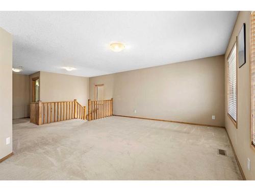 9 Panamount Row Nw, Calgary, AB - Indoor Photo Showing Other Room